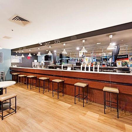 Urban Central Accommodation Melbourne Exterior photo