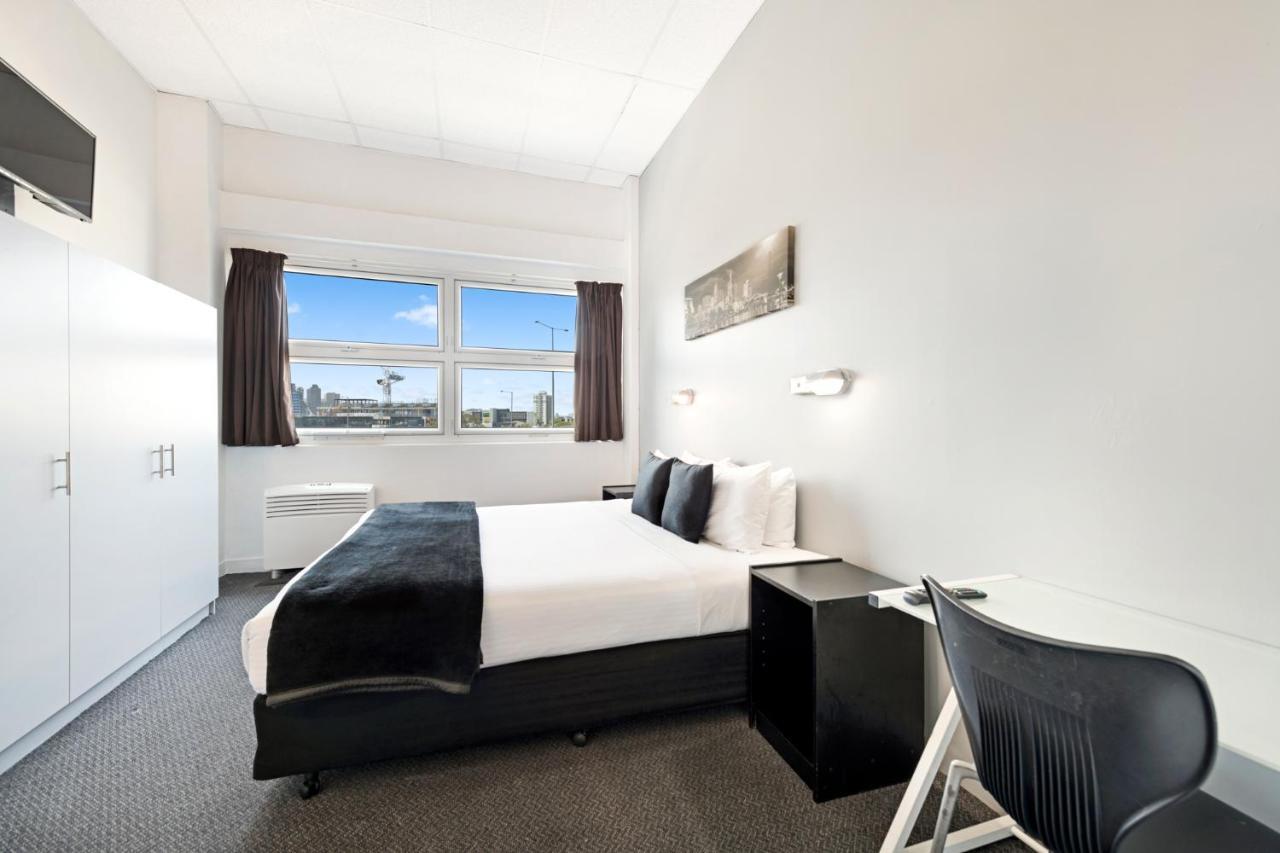 Urban Central Accommodation Melbourne Exterior photo
